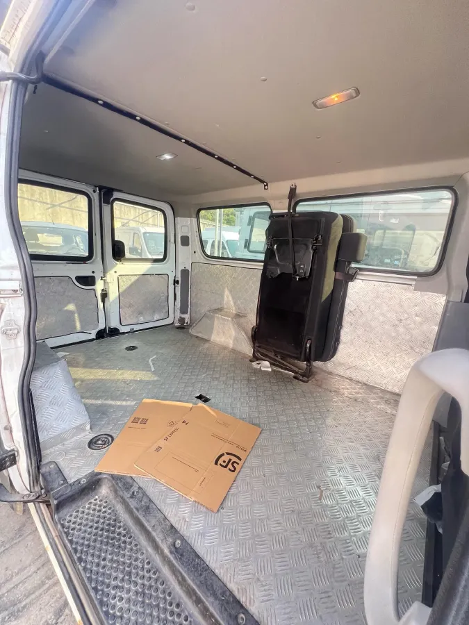 2021 MAXUS XinTu V80 2.0T 139HP L4 6MT,autocango,china used car exporter,china ev exporter,chinese used car exporter,chinese used ev exporter