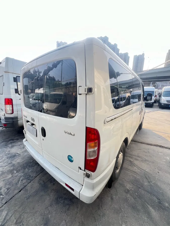 2021 MAXUS XinTu V80 2.0T 139HP L4 6MT,autocango,china used car exporter,china ev exporter,chinese used car exporter,chinese used ev exporter