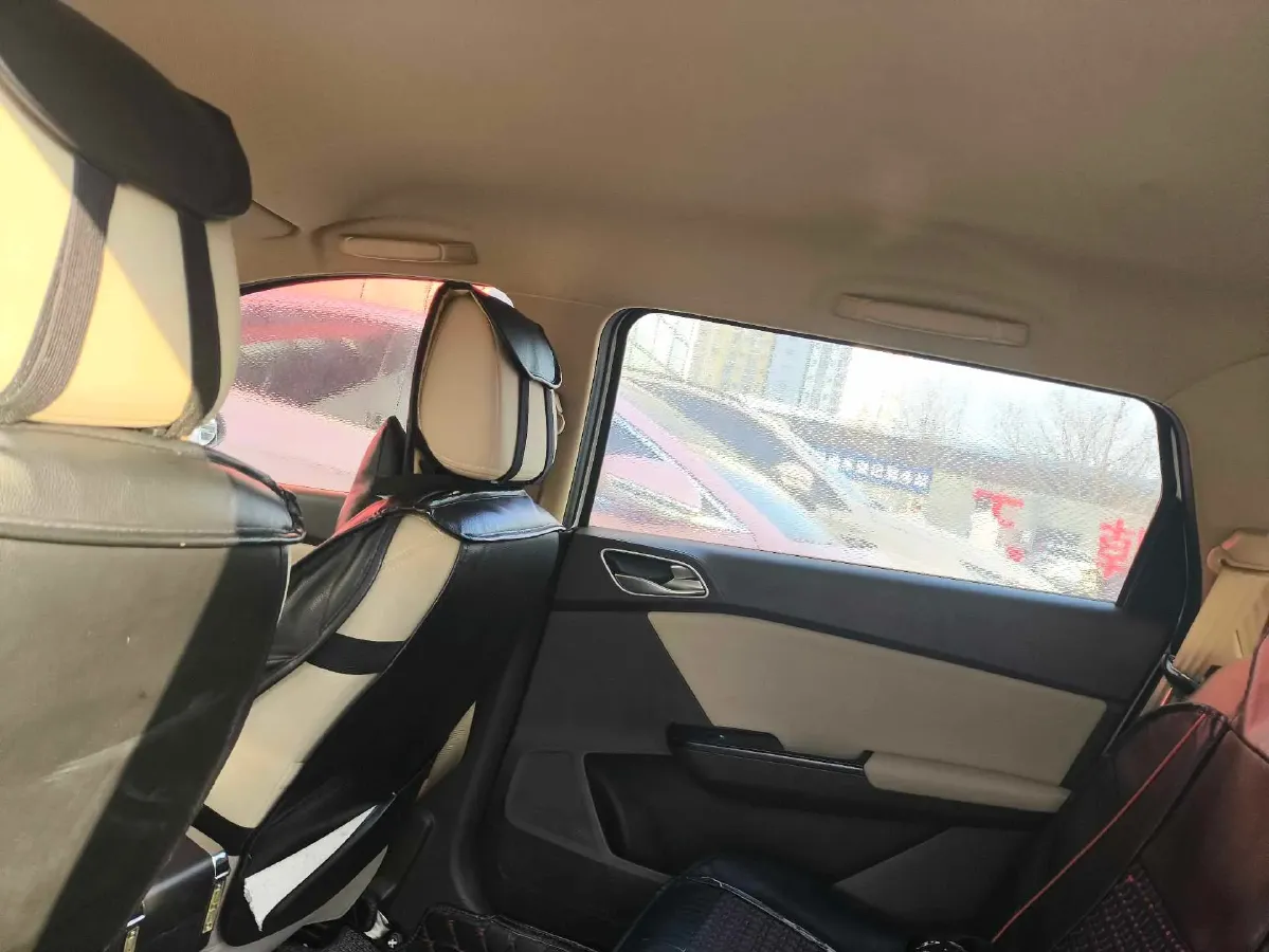 2017 BaoJun 310W 1.5L 112HP L4 6MT,autocango,china used car exporter,china ev exporter,chinese used car exporter,chinese used ev exporter