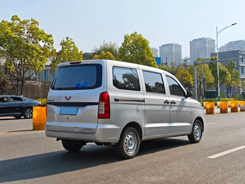 2022 JinBei Little Sea Lion X30 1.5L 102HP L4 5MT,autocango,china used car exporter,china ev exporter,chinese used car exporter,chinese used ev exporter