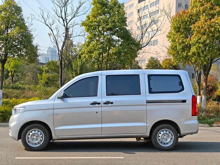 2022 JinBei Little Sea Lion X30 1.5L 102HP L4 5MT,autocango,china used car exporter,china ev exporter,chinese used car exporter,chinese used ev exporter