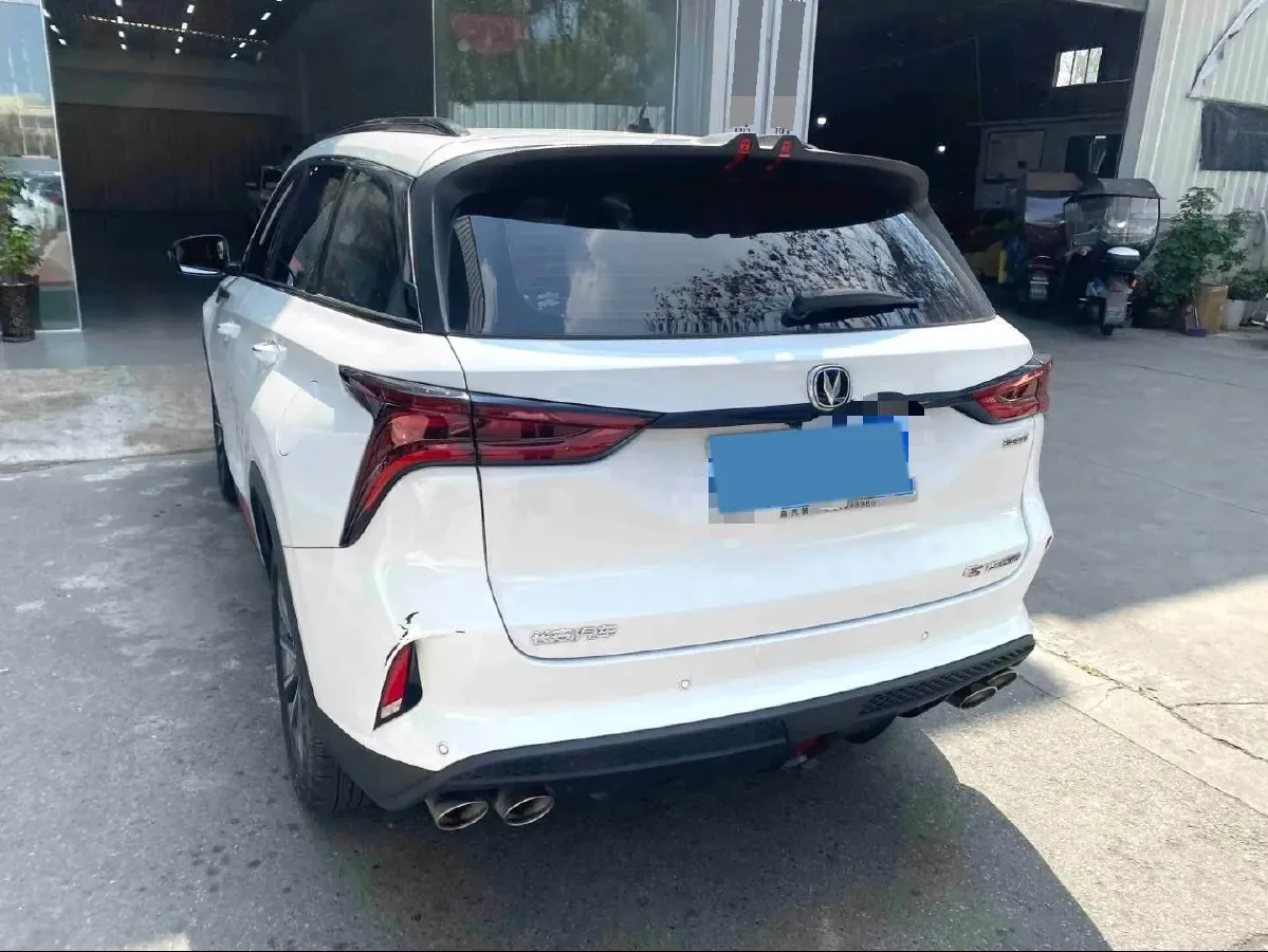 2022 ChangAn CS75 Plus 2.0T 233HP L4 8AT,autocango,china used car exporter,china ev exporter,chinese used car exporter,chinese used ev exporter