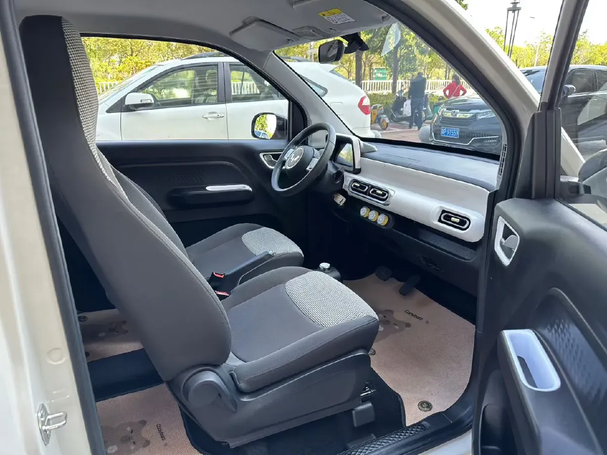 2024 WuLing HongGuang MINI EV BEV 17.3KWH,autocango,china used car exporter,china ev exporter,chinese used car exporter,chinese used ev exporter