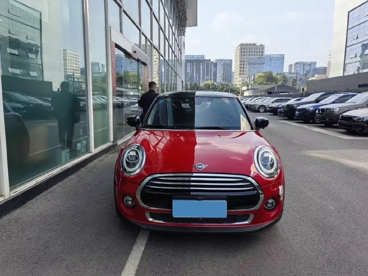 2020 MINI MINI 1.5T 136HP L3 7DCT,autocango,china used car exporter,china ev exporter,chinese used car exporter,chinese used ev exporter