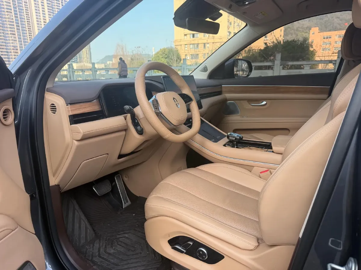 2024 AITO AITO M7 1.5T 152HP L4 REEV 40KWH,autocango,china used car exporter,china ev exporter,chinese used car exporter,chinese used ev exporter