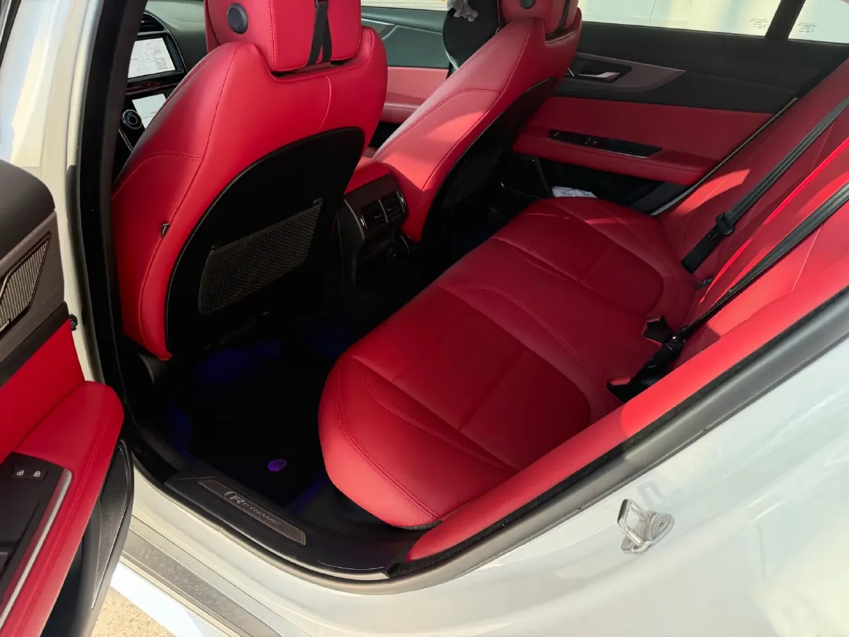 2024 Jaguar XEL 2.0T 250HP L4 8AT,autocango,china used car exporter,china ev exporter,chinese used car exporter,chinese used ev exporter