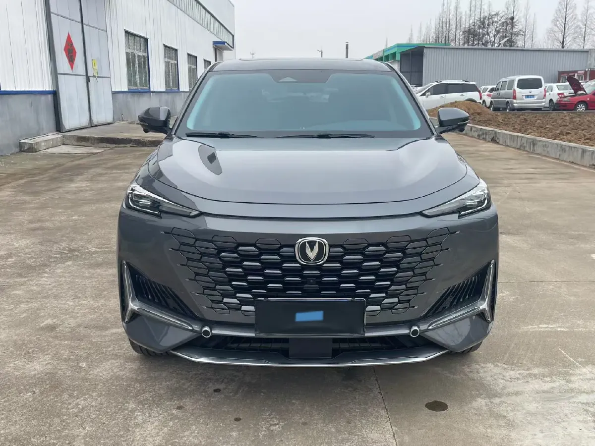 2021 ChangAn UNI-K 2.0T 233HP L4 8AT,autocango,china used car exporter,china ev exporter,chinese used car exporter,chinese used ev exporter