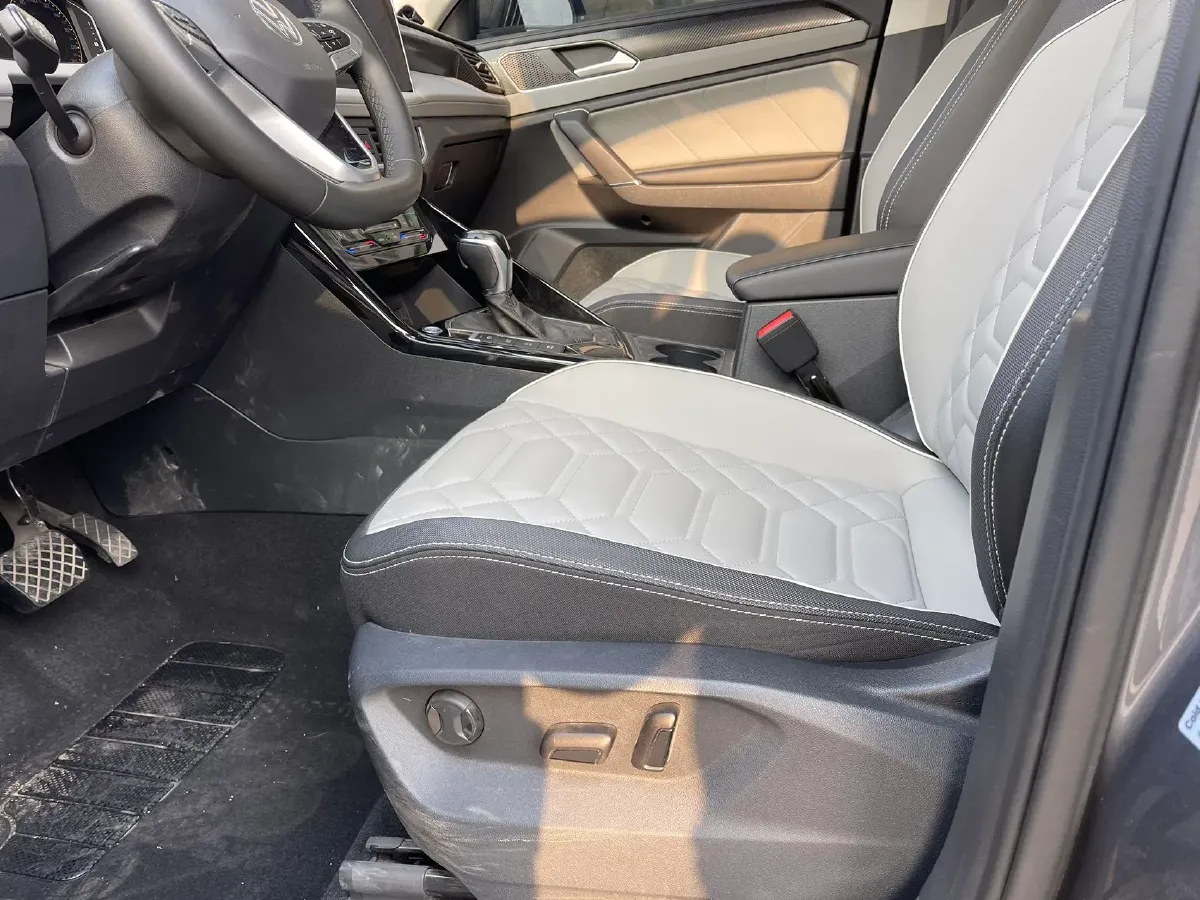 2023 Volkswagen Tayron 1.4T 150HP L4 7DCT,autocango,china used car exporter,china ev exporter,chinese used car exporter,chinese used ev exporter