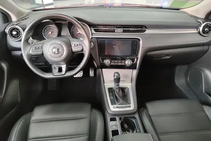 2019 MAXUS XinTu V80 2.5T 136HP L4 6AMT,autocango,china used car exporter,china ev exporter,chinese used car exporter,chinese used ev exporter