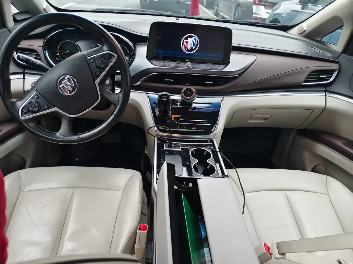 2021 Buick GL8 2.0T 237HP L4 9AT,autocango,china used car exporter,china ev exporter,chinese used car exporter,chinese used ev exporter