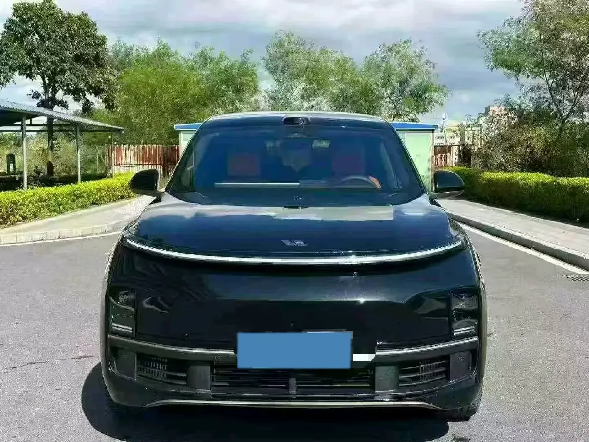2025 Li L9 Range Extended 154HP REEV,autocango,china used car exporter,china ev exporter,chinese used car exporter,chinese used ev exporter