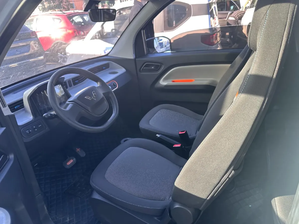 2022 LingBox uni BEV 11.52KWH,autocango,china used car exporter,china ev exporter,chinese used car exporter,chinese used ev exporter