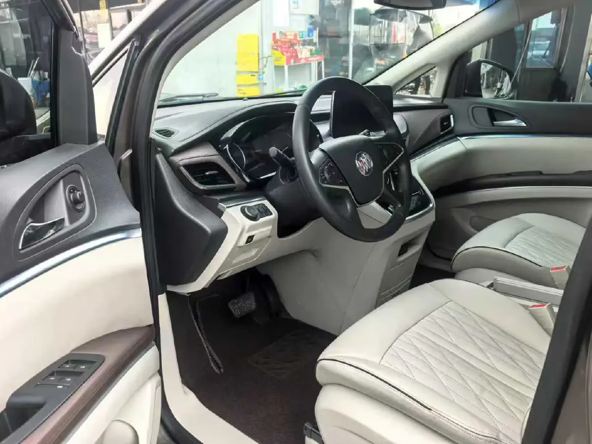2022 Buick GL8 2.0T 237HP L4 9AT,autocango,china used car exporter,china ev exporter,chinese used car exporter,chinese used ev exporter