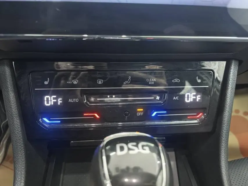 2022 Skoda Superb 1.4T 150HP L4 7DCT,autocango,china used car exporter,china ev exporter,chinese used car exporter,chinese used ev exporter