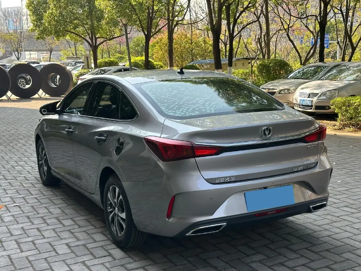 2021 ChangAn Eado 1.4T 160HP L4 7DCT,autocango,china used car exporter,china ev exporter,chinese used car exporter,chinese used ev exporter