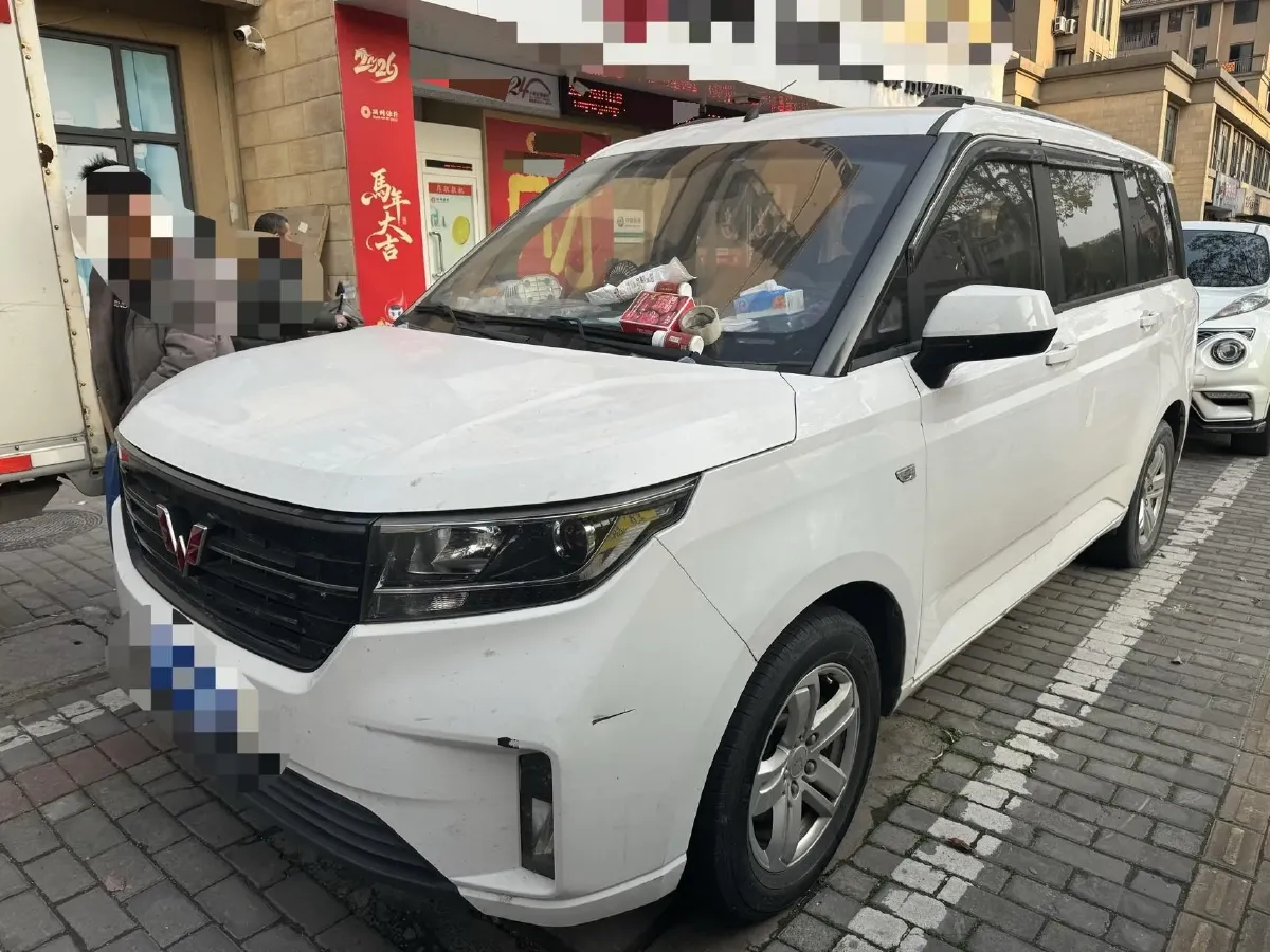 2019 WuLing HongGuang Plus 1.5T 147HP L4 6MT,autocango,china used car exporter,china ev exporter,chinese used car exporter,chinese used ev exporter
