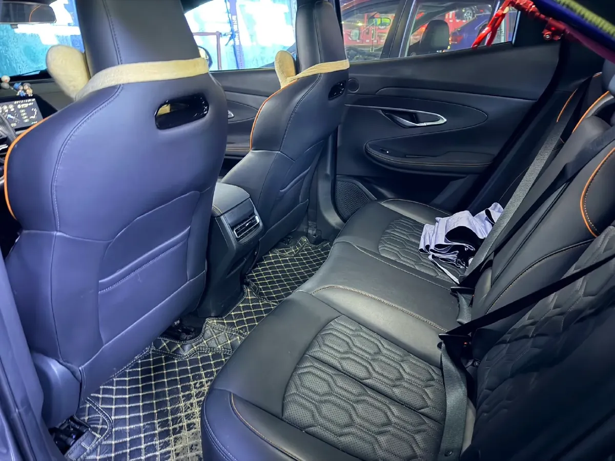 2022 ChangAn UNI-T 2.0T 233HP L4 8AT,autocango,china used car exporter,china ev exporter,chinese used car exporter,chinese used ev exporter