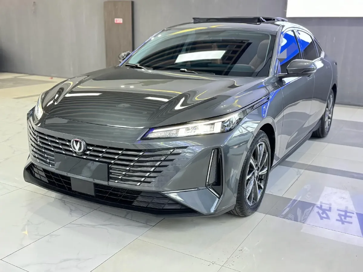 2024 ChangAn Eado 1.5T 170HP L4 7DCT,autocango,china used car exporter,china ev exporter,chinese used car exporter,chinese used ev exporter