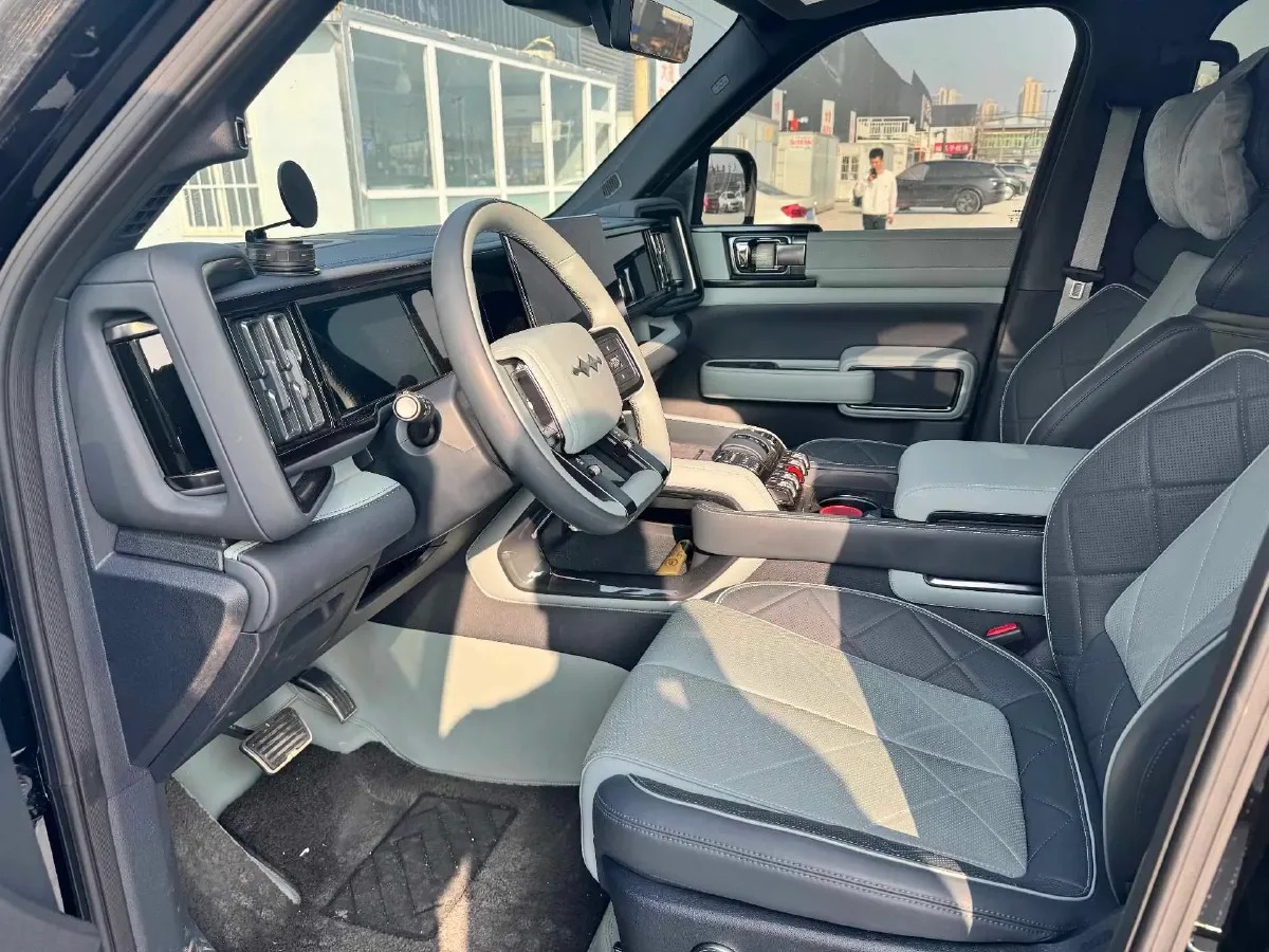 2023 Toyota Crown Kluger 2.5L 189HP L4 E-CVT Hybrid,autocango,china used car exporter,china ev exporter,chinese used car exporter,chinese used ev exporter