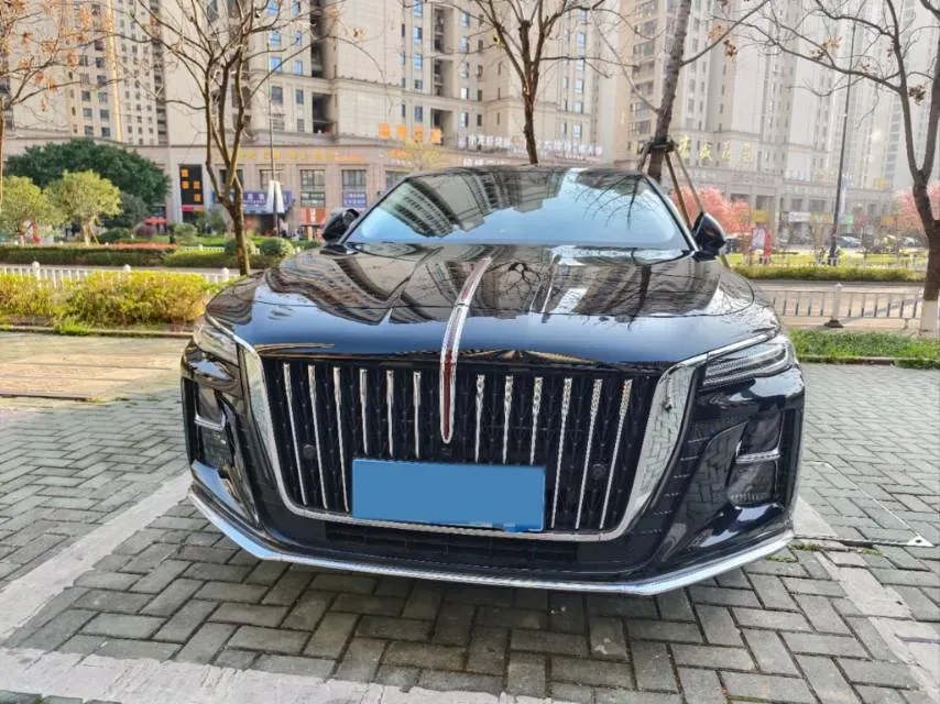 2024 HongQi H5 2.0T 224HP L4 8AT,autocango,china used car exporter,china ev exporter,chinese used car exporter,chinese used ev exporter