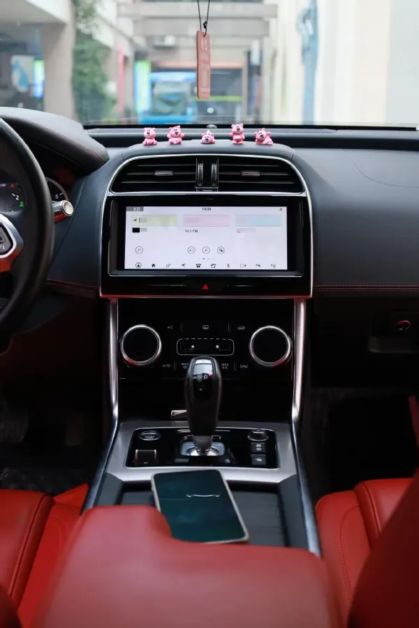 2021 Jaguar XEL 2.0T 200HP L4 8AT,autocango,china used car exporter,china ev exporter,chinese used car exporter,chinese used ev exporter