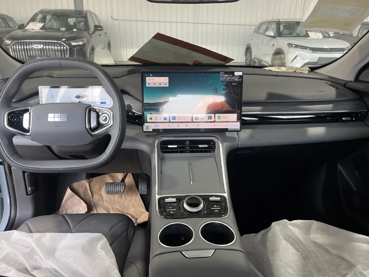 2025 Geely Galaxy L6 1.5L 112HP L4 1DHT PHEV 19.09KWH,autocango,china used car exporter,china ev exporter,chinese used car exporter,chinese used ev exporter