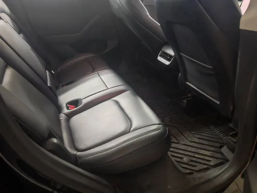 2022 Tesla Model Y BEV 60KWH,autocango,china used car exporter,china ev exporter,chinese used car exporter,chinese used ev exporter