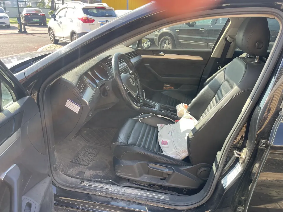 2019 Citroen C6 1.6T 170HP L4 6AT,autocango,china used car exporter,china ev exporter,chinese used car exporter,chinese used ev exporter