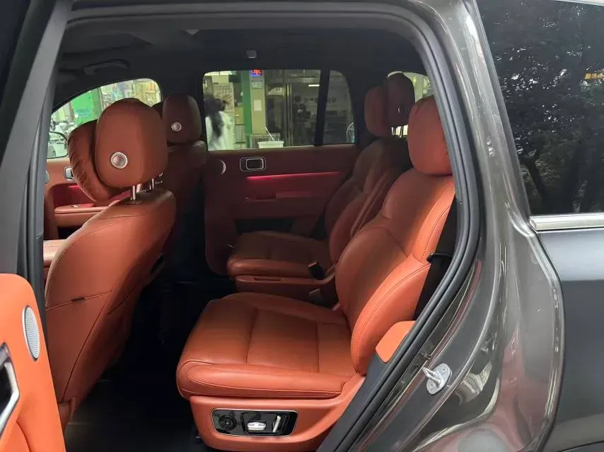 2023 Li L8 Range Extended 154HP REEV 40.9KWH,autocango,china used car exporter,china ev exporter,chinese used car exporter,chinese used ev exporter