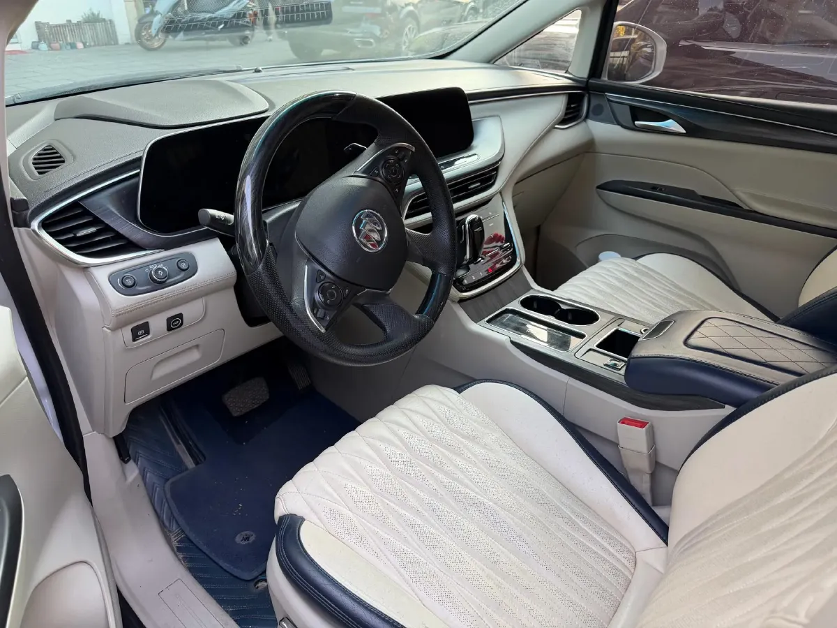2022 Buick GL8 2.0T 237HP L4 9AT,autocango,china used car exporter,china ev exporter,chinese used car exporter,chinese used ev exporter