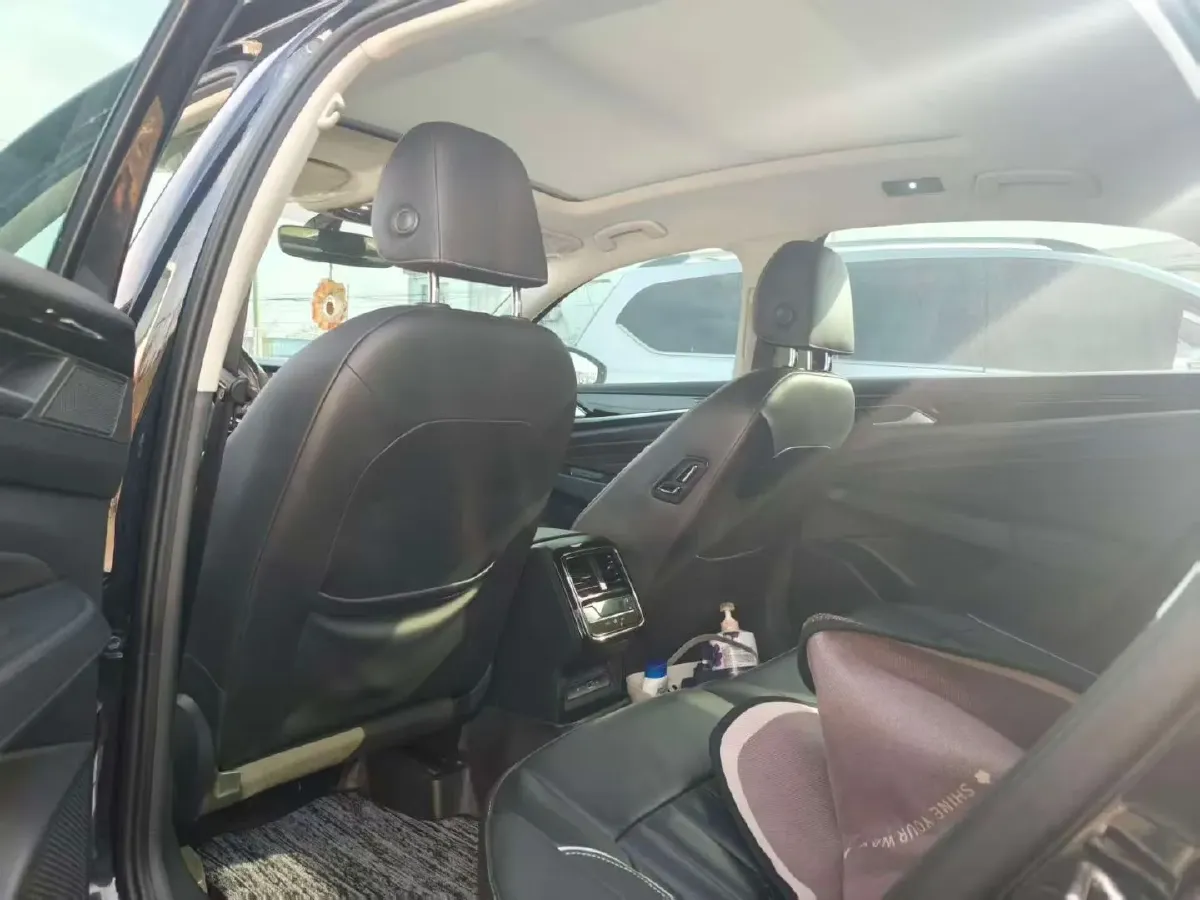 2023 Volkswagen Passat 1.4T 150HP L4 7DCT,autocango,china used car exporter,china ev exporter,chinese used car exporter,chinese used ev exporter