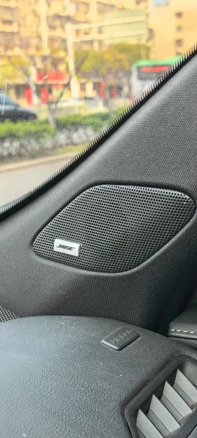 2022 Cadillac XT4 2.0T 237HP L4 9AT,autocango,china used car exporter,china ev exporter,chinese used car exporter,chinese used ev exporter