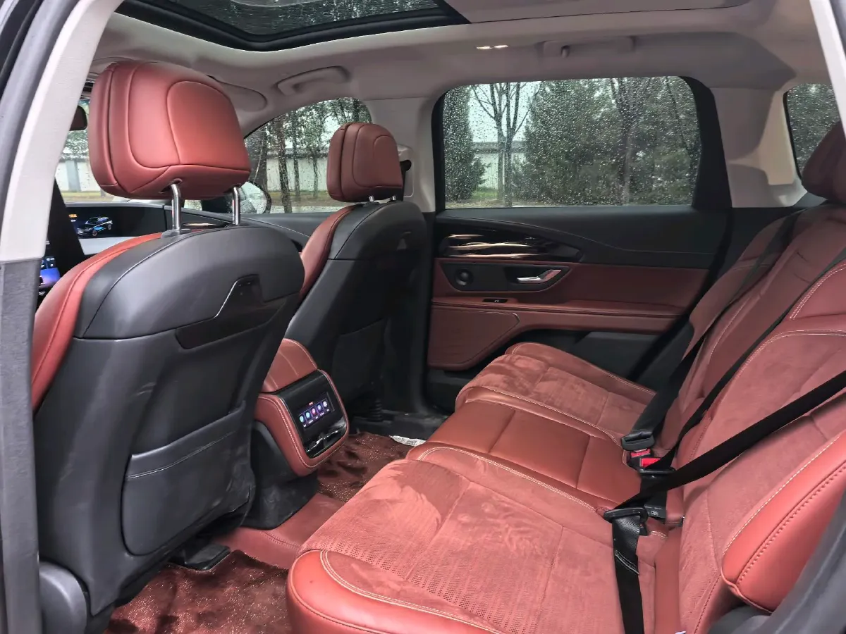 2023 Lincoln Nautilus 2.0T 282HP L4 E-CVT Hybrid,autocango,china used car exporter,china ev exporter,chinese used car exporter,chinese used ev exporter