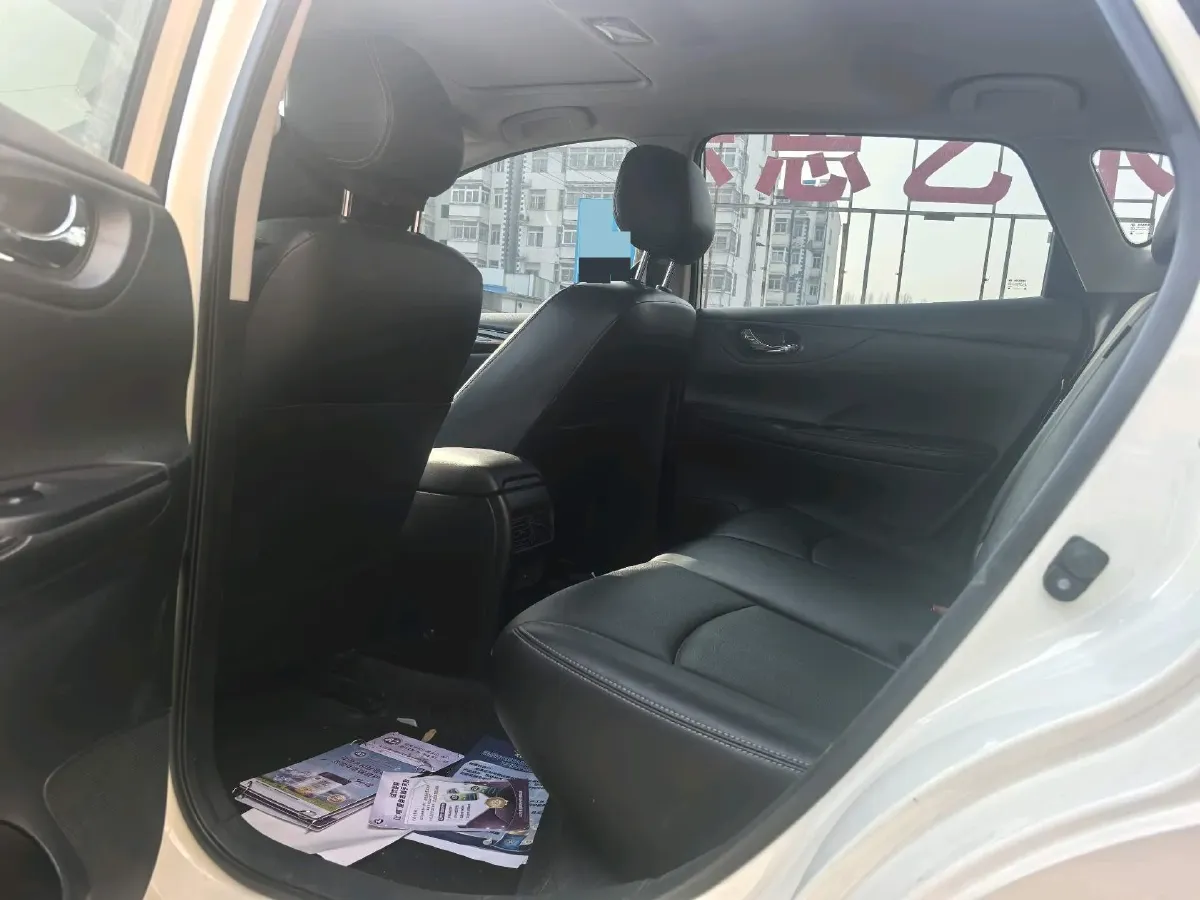 2021 Nissan Tiida 1.6L 122HP L4 CVT,autocango,china used car exporter,china ev exporter,chinese used car exporter,chinese used ev exporter