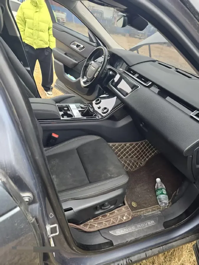 2020 Land Rover Range Rover Velar 2.0T 250HP L4 8AT,autocango,china used car exporter,china ev exporter,chinese used car exporter,chinese used ev exporter