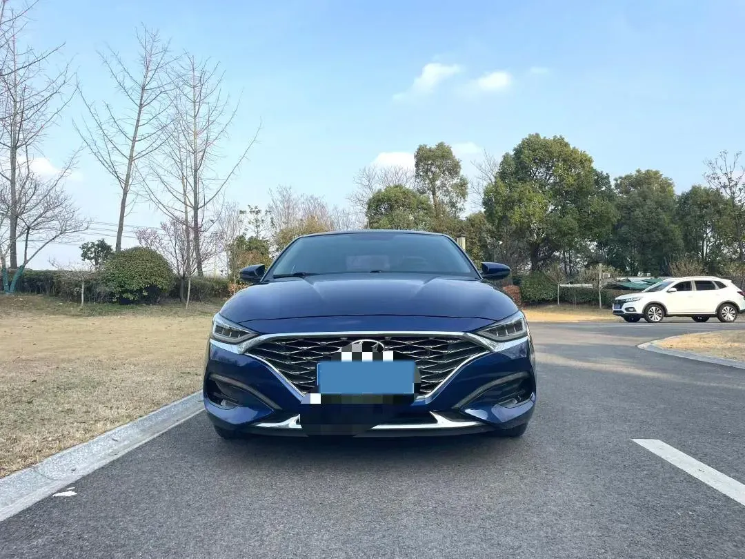 2019 Hyundai La Festa 1.6T 204HP L4 7DCT,autocango,china used car exporter,china ev exporter,chinese used car exporter,chinese used ev exporter