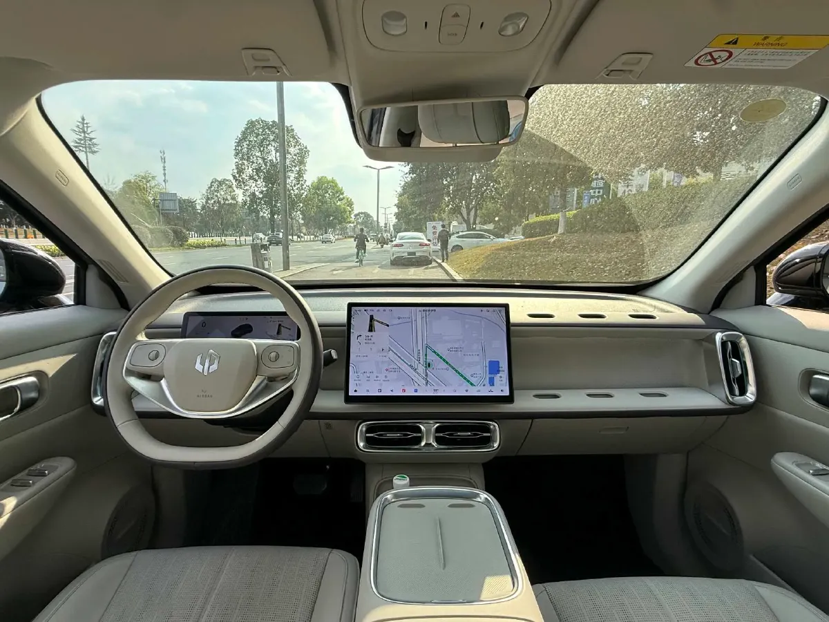 2025 Leapmotor B10 BEV 67.1KWH,autocango,china used car exporter,china ev exporter,chinese used car exporter,chinese used ev exporter