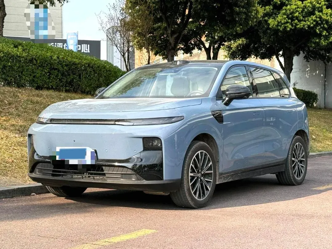 2025 Leapmotor B10 BEV 67.1KWH,autocango,china used car exporter,china ev exporter,chinese used car exporter,chinese used ev exporter