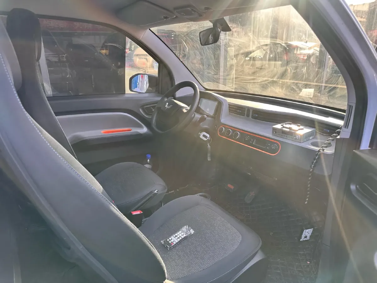 2022 LingBox uni BEV 11.52KWH,autocango,china used car exporter,china ev exporter,chinese used car exporter,chinese used ev exporter