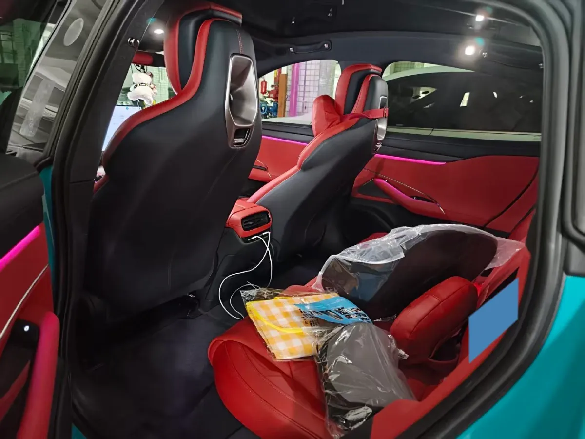 2024 MI SU7 BEV 73.6KWH,autocango,china used car exporter,china ev exporter,chinese used car exporter,chinese used ev exporter