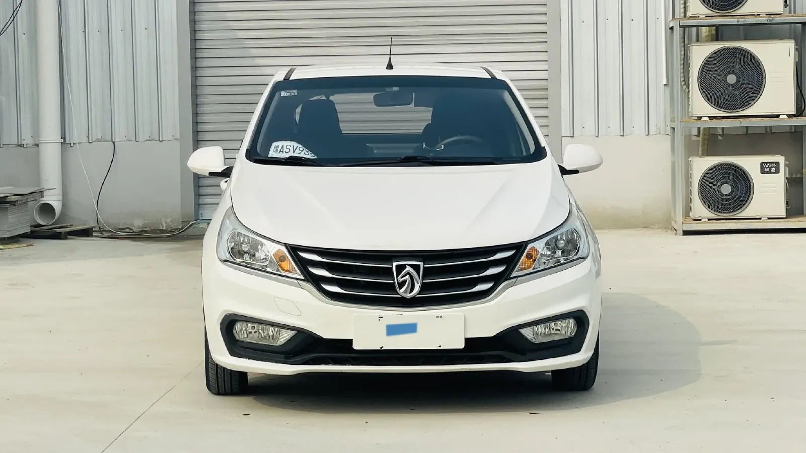 2016 BaoJun 310 1.2L 82HP L4 5MT,autocango,china used car exporter,china ev exporter,chinese used car exporter,chinese used ev exporter