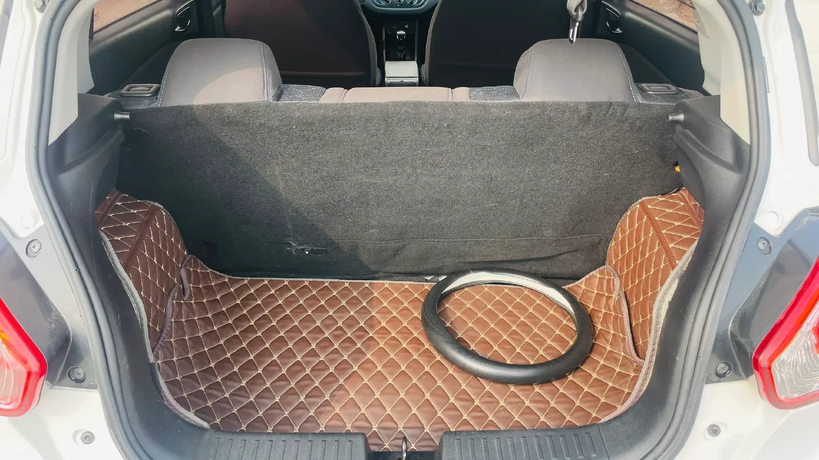 2016 BaoJun 310 1.2L 82HP L4 5MT,autocango,china used car exporter,china ev exporter,chinese used car exporter,chinese used ev exporter