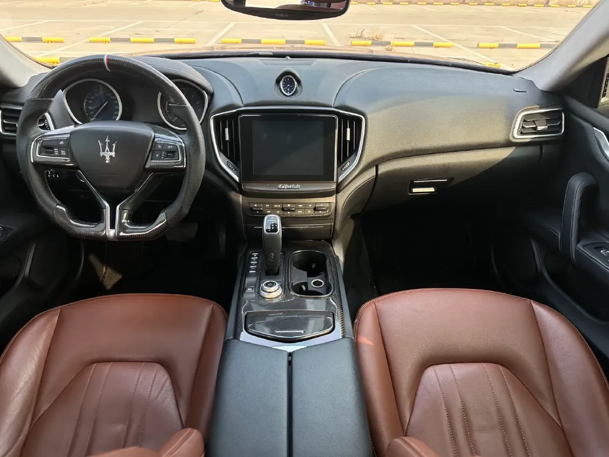 2018 Maserati Ghibli 3.0T 350HP V6 8AT,autocango,china used car exporter,china ev exporter,chinese used car exporter,chinese used ev exporter