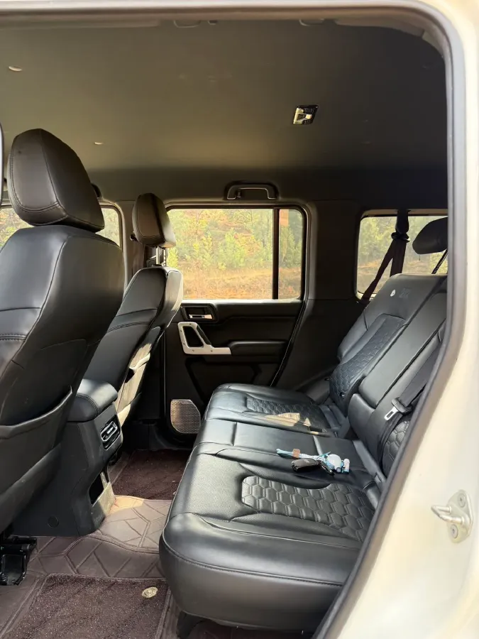 2024 212 212 T01 2.0T 252HP L4 8AT,autocango,china used car exporter,china ev exporter,chinese used car exporter,chinese used ev exporter