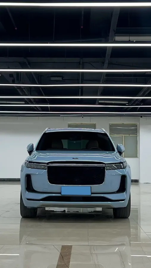 2020 Li ONE Range Extended 131HP REEV 40.5KWH,autocango,china used car exporter,china ev exporter,chinese used car exporter,chinese used ev exporter