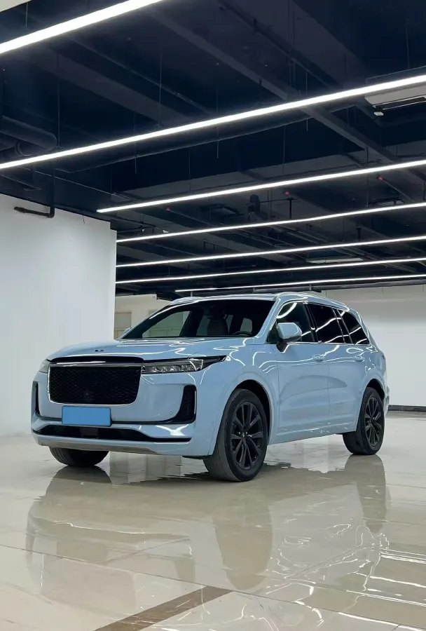 2020 Li ONE Range Extended 131HP REEV 40.5KWH,autocango,china used car exporter,china ev exporter,chinese used car exporter,chinese used ev exporter
