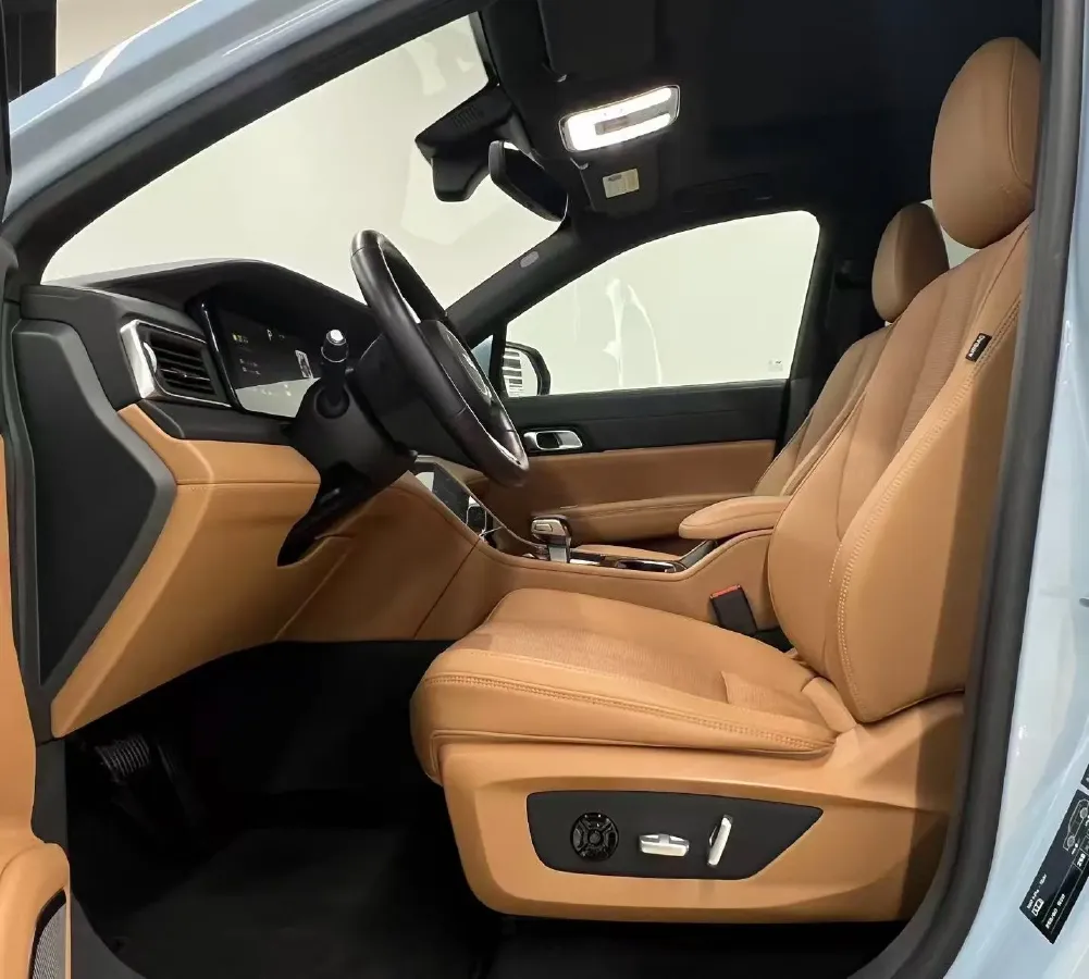 2020 Li ONE Range Extended 131HP REEV 40.5KWH,autocango,china used car exporter,china ev exporter,chinese used car exporter,chinese used ev exporter