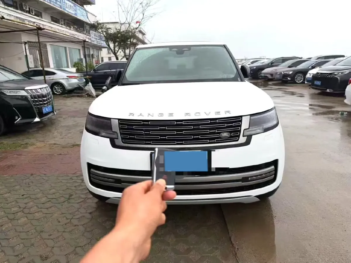 2024 Land Rover Range Rover 3.0T 400HP L6 8AT,autocango,china used car exporter,china ev exporter,chinese used car exporter,chinese used ev exporter