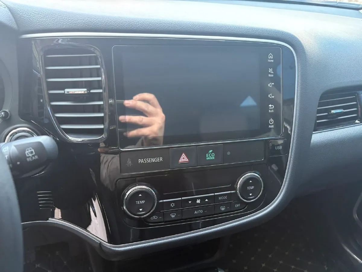 2021 Mitsubishi Outlander 2.0L 166HP L4 CVT,autocango,china used car exporter,china ev exporter,chinese used car exporter,chinese used ev exporter