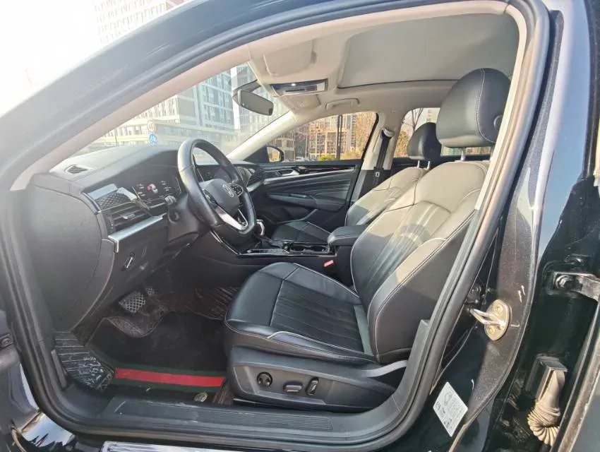 2023 Volkswagen Passat 2.0T 186HP L4 7DCT,autocango,china used car exporter,china ev exporter,chinese used car exporter,chinese used ev exporter